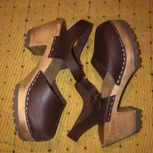 Leather Clogs